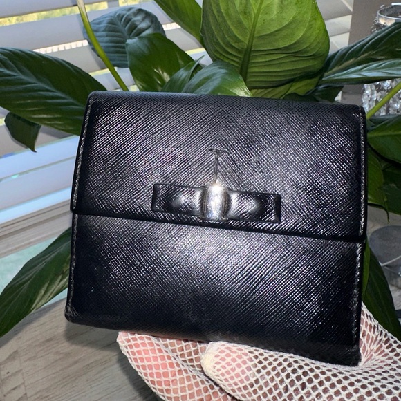 Salvatore Ferragamo wallet in black - Picture 2 of 10